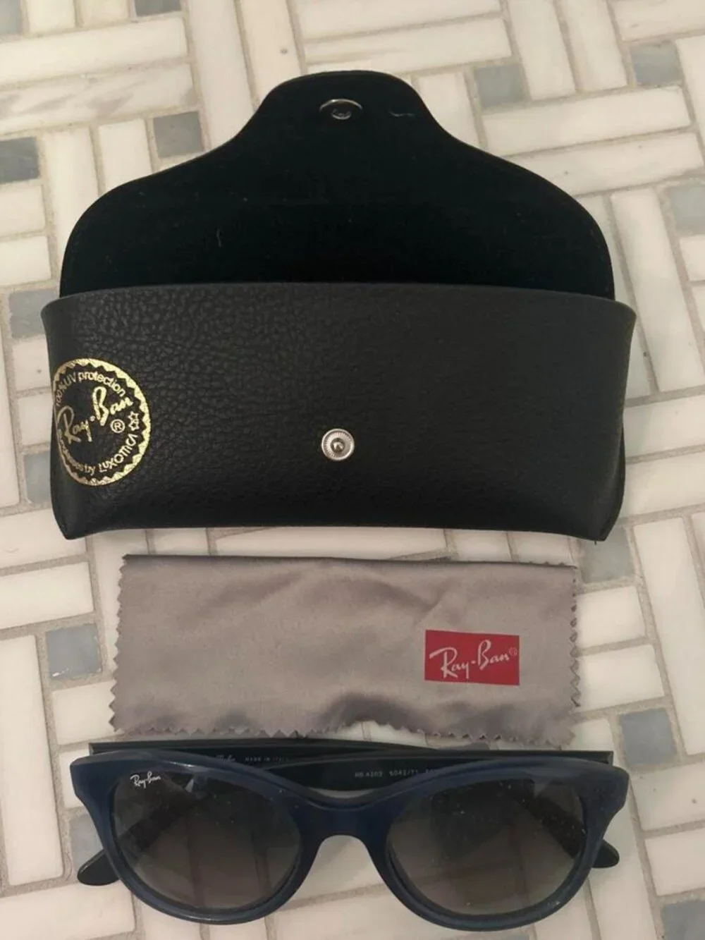 Ray-Ban Women's Blue and Black Sunglasses